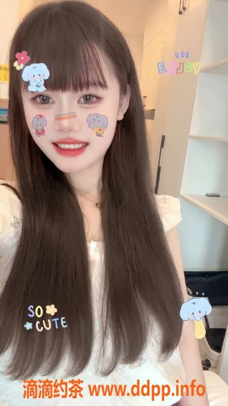 成都楼凤-22岁小伍，155cm嫩妹，600元/次，服务优质