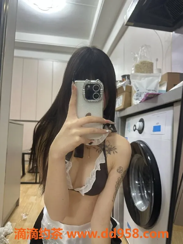 深圳楼凤-龙华嫩妹萱宝，900元体验绝佳服务