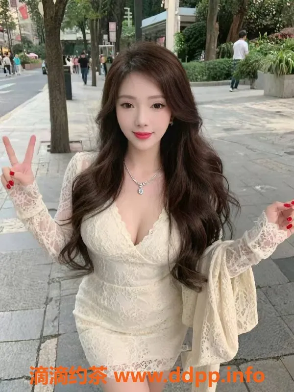 中山楼凤-琴琴，24岁，C+胸围，西区服务值得一试