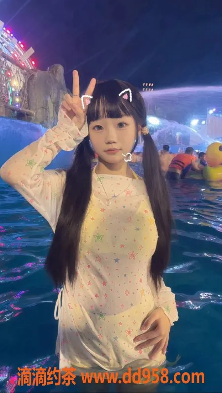 广州上门服务-萝莉珊珊上门服务，9P享受鸳鸯浴