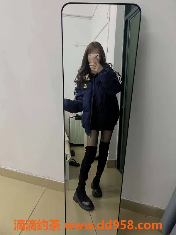 广州楼凤-白云嫩妹嘉嘉，8P高颜值享受