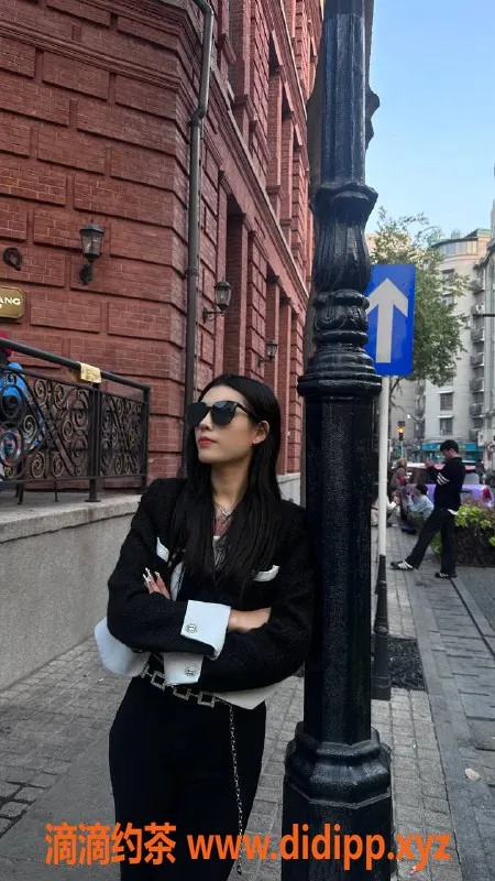 武汉楼凤资源信息,汉口小珍珠，166身高，课费600，欢迎私聊