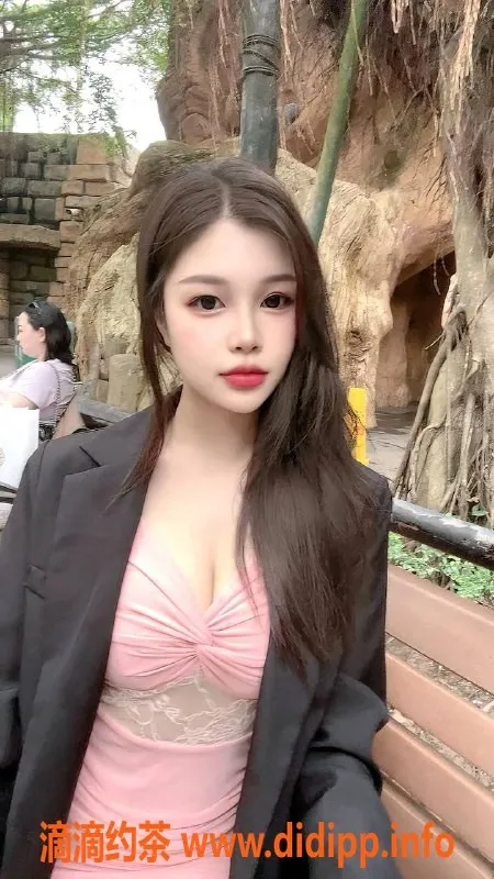 广州楼凤-天河小辣椒，800p/1500pp，性感御姐等你约！