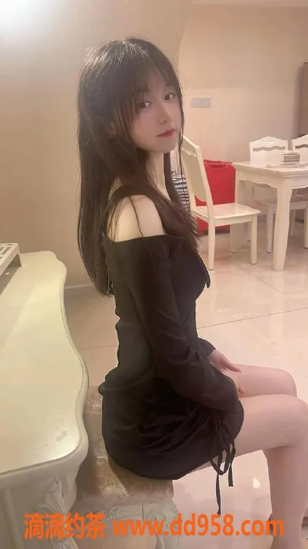 广州楼凤资源信息,天河嫩妹可儿，18PP舌吻鸳鸯浴等你体验