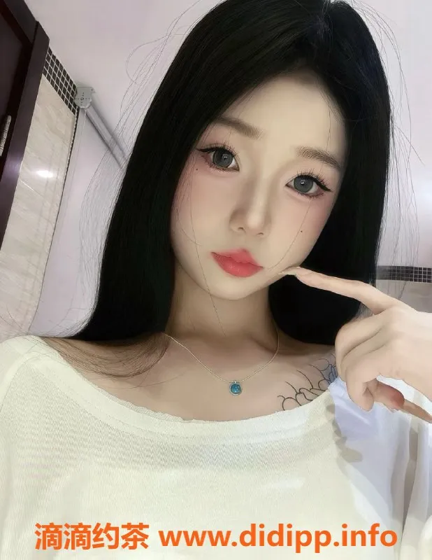 广州楼凤资源信息,天河嫩妹笨笨，8P鸳鸯浴体验等你来