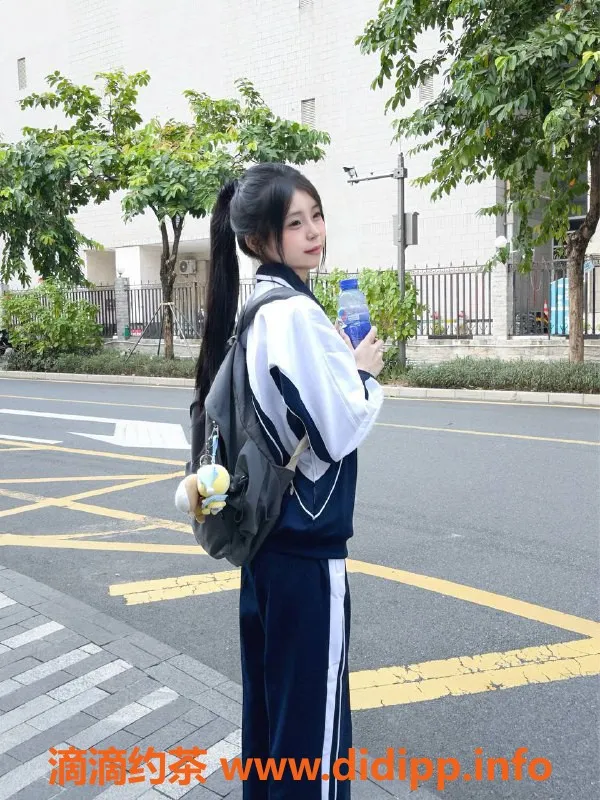 深圳楼凤资源信息,深圳福田七七，高中生服务仅1100p起