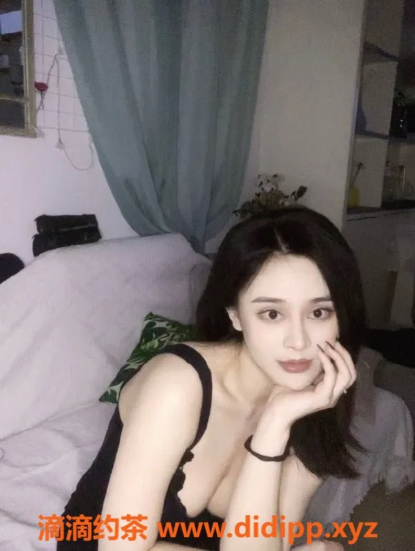 上海楼凤-上海小柠檬，163厘米身材天花板，服务好又白