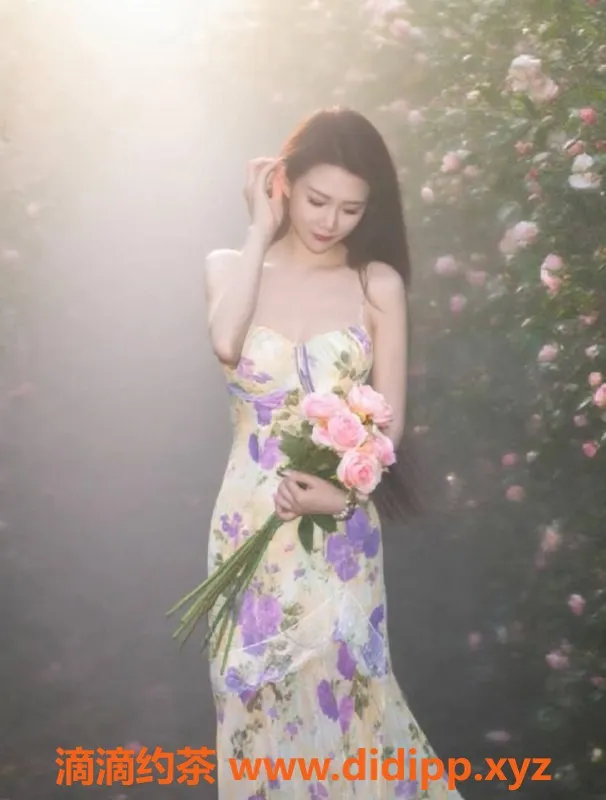 深圳楼凤-龙岗微微，800元起，情趣服务多样