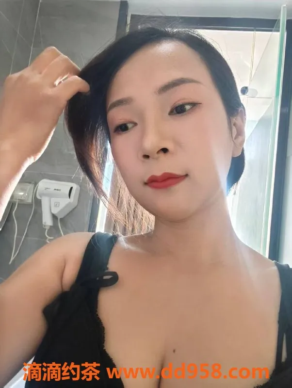 广州楼凤-天河欣欣，500p鸳鸯浴服务，丝袜诱惑