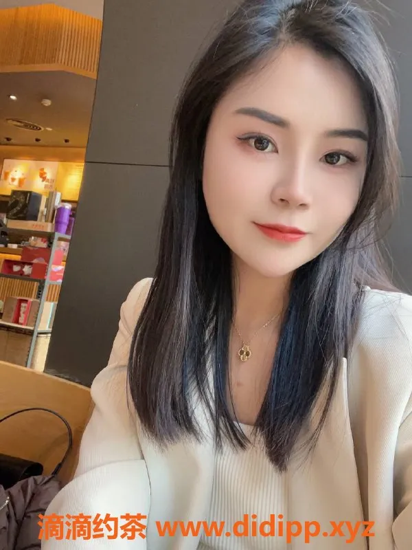 成都楼凤资源信息,金融城御姐佳柠，身高164，25岁，水中服务超棒