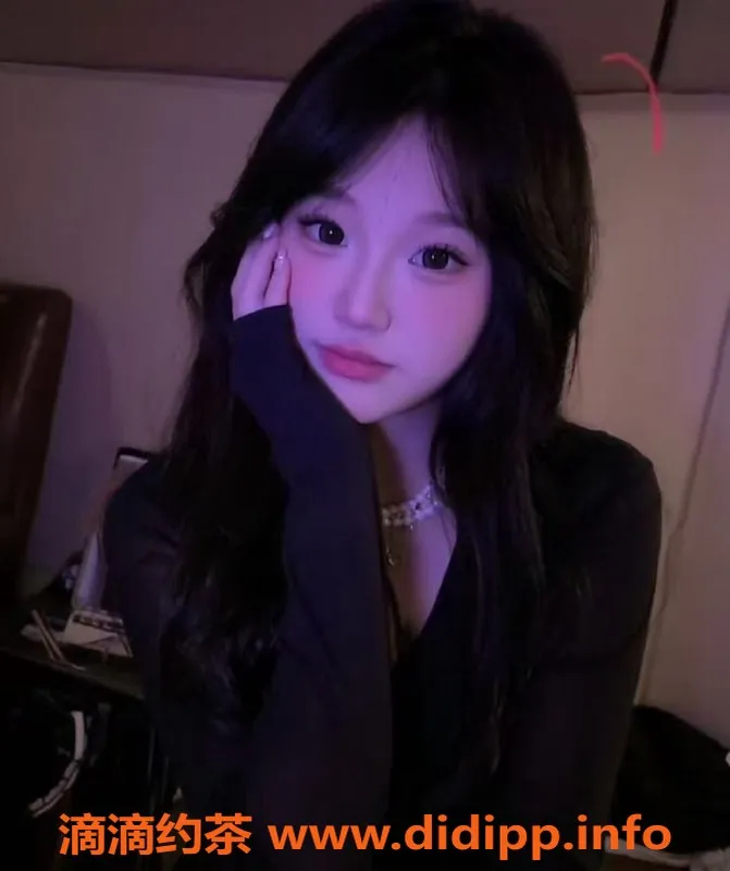 成都楼凤-武侯区嫩妹妞妞，6/10课时费，6P代聊体验