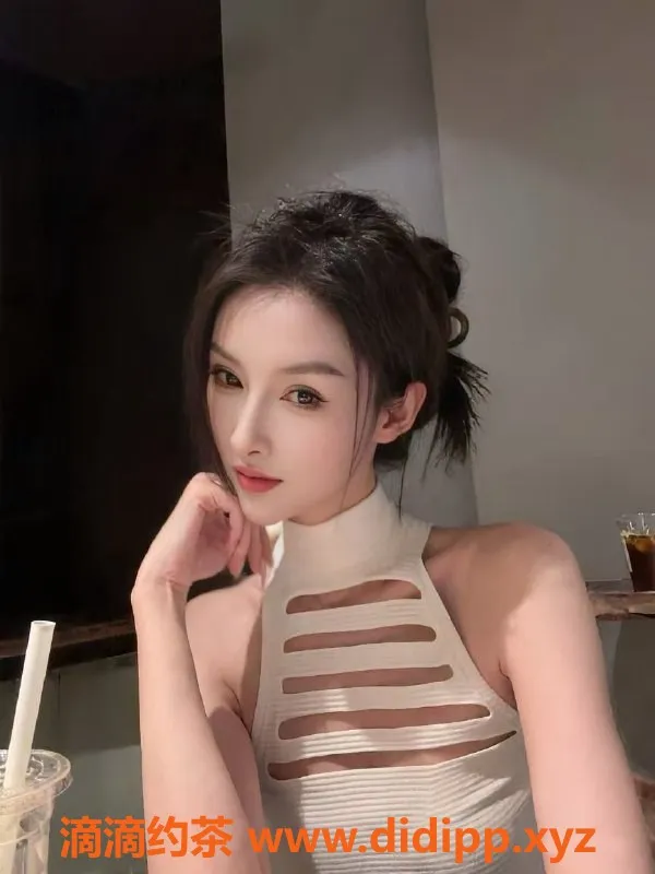 成都楼凤-武侯区果果：颜值与身材并存的御姐