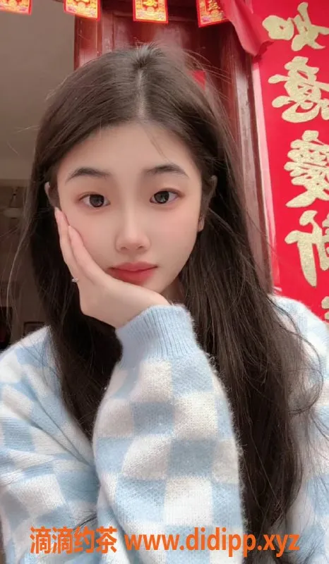 广州楼凤-天河嫩妹琪琪，特色鸳鸯浴8P服务