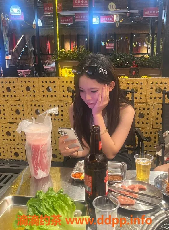 广州楼凤-禅城嫩妹果果，700元超值体验