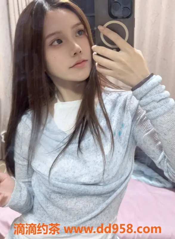 昆明楼凤资源信息,盘龙区贝贝，口交舌吻嫩妹，900起