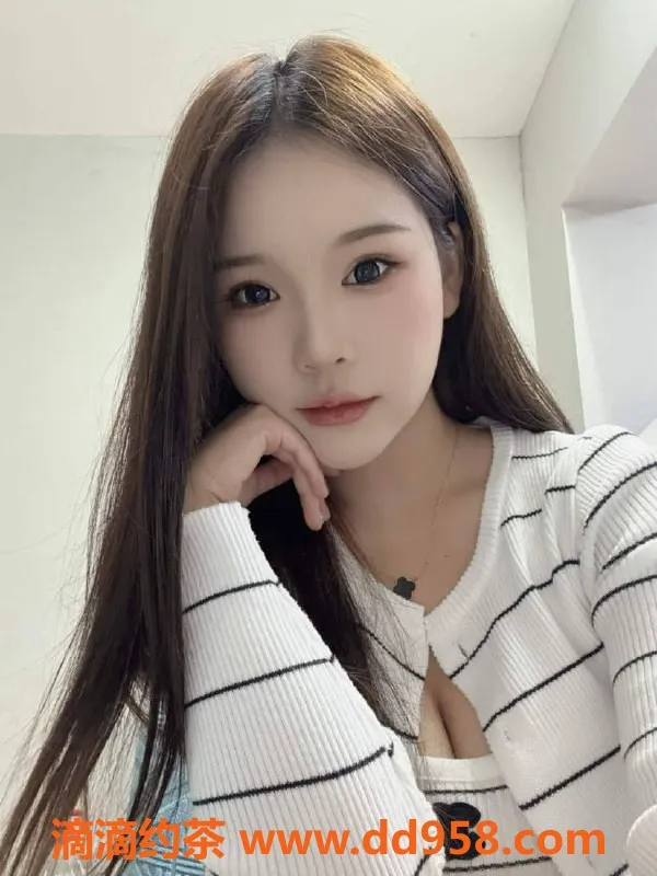 常州楼凤-武进嫩妹可可，165高90重，陪浴调情服务
