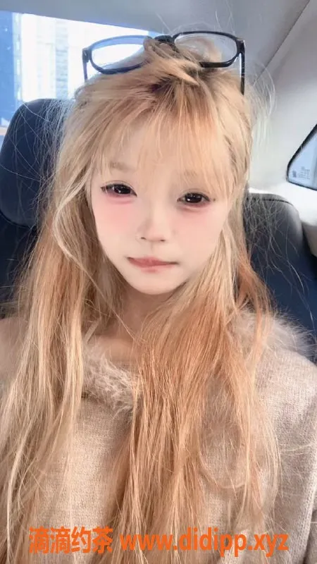 广州楼凤-佛山小兰，嫩妹夜课，4P热情服务