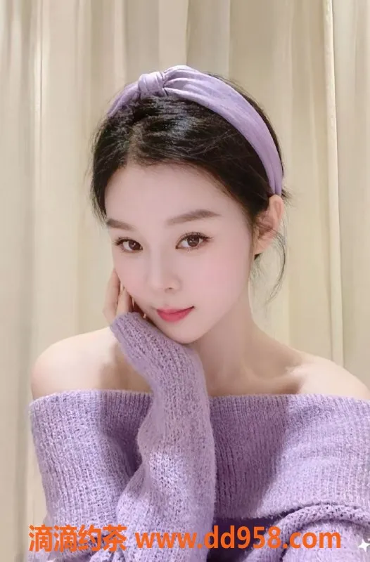 苏州楼凤-吴中区珊珊95，体验300p 私聊等你来