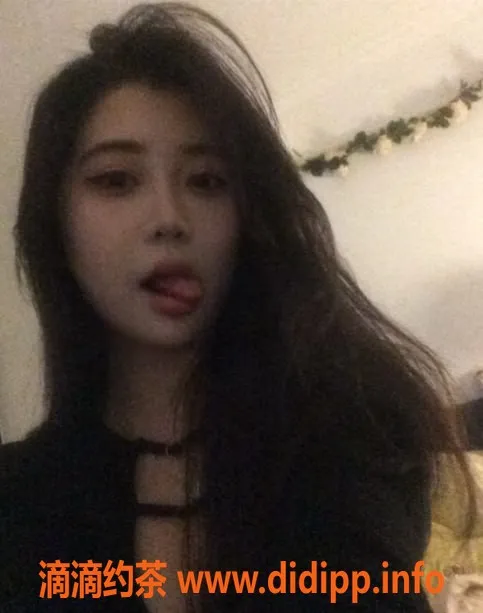 洛阳楼凤-许昌彤彤，25岁163cm美女，C罩杯待您体验