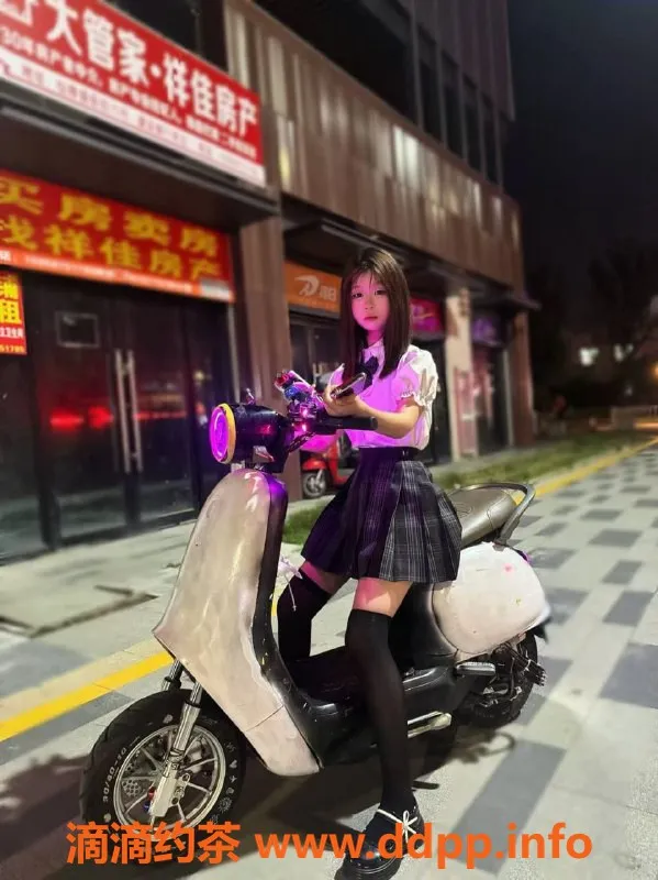 无锡上门服务-锡山区高颜值闺蜜，165cm 46kg 双飞