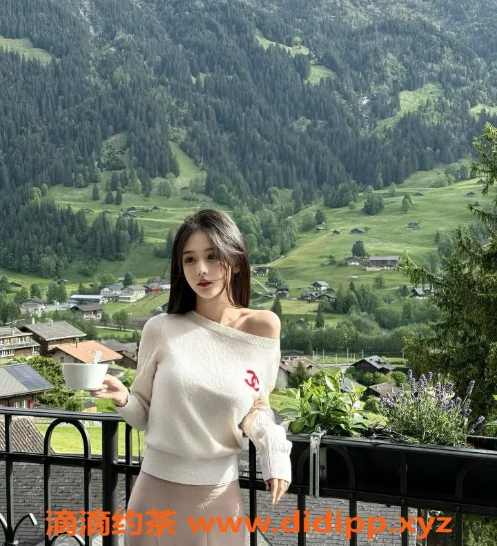 无锡楼凤-锡山区赵灵灵，高颜值陪浴，175cm 48kg