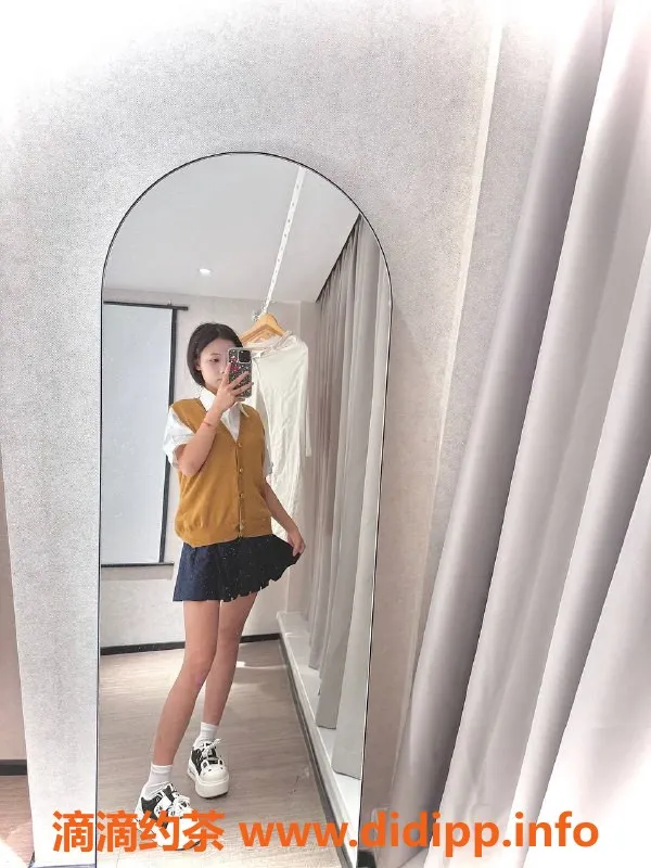 深圳楼凤-深圳龙岗嫩妹芒果，800起魅力无限