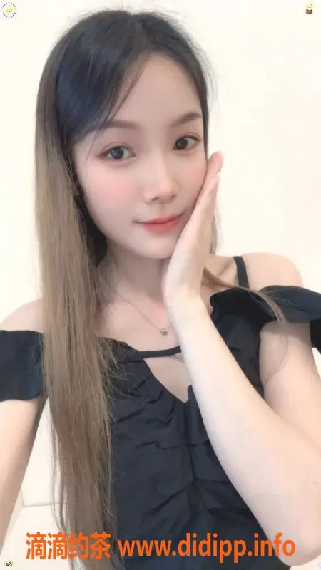 深圳楼凤资源信息,深圳龙岗小幸运，御姐制服服务价800p起