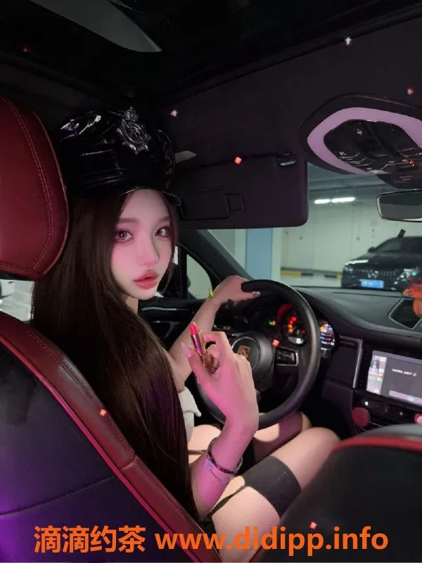 广州楼凤-天河御姐紫萱，10P服务等你体验