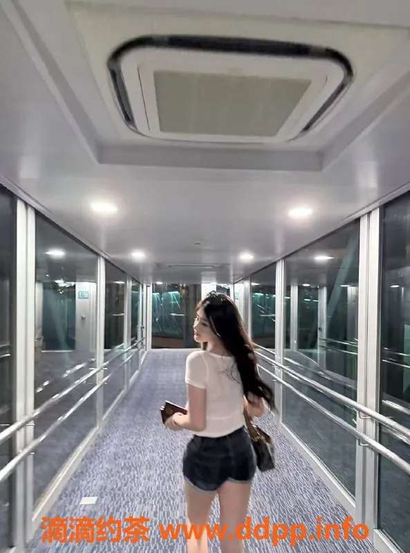 常州楼凤-常州小月 23岁168cm C罩杯 服务价8起