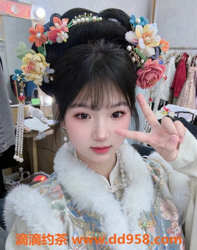 广州楼凤-天河区萌萌，170长腿嫩妹，服务评测超高