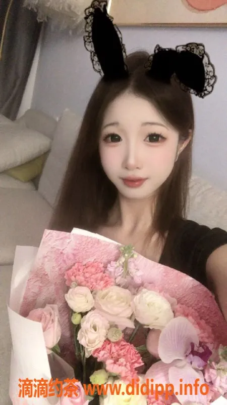 广州楼凤资源信息,天河艺名冰冰，900元体验学妹舌吻69