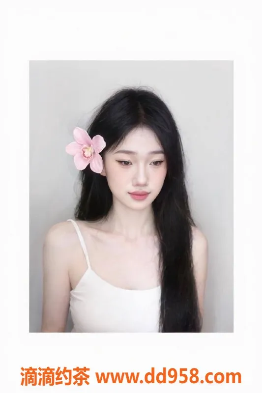 无锡上门服务-滨湖区小桃，173CM高颜值陪浴，服务丰富