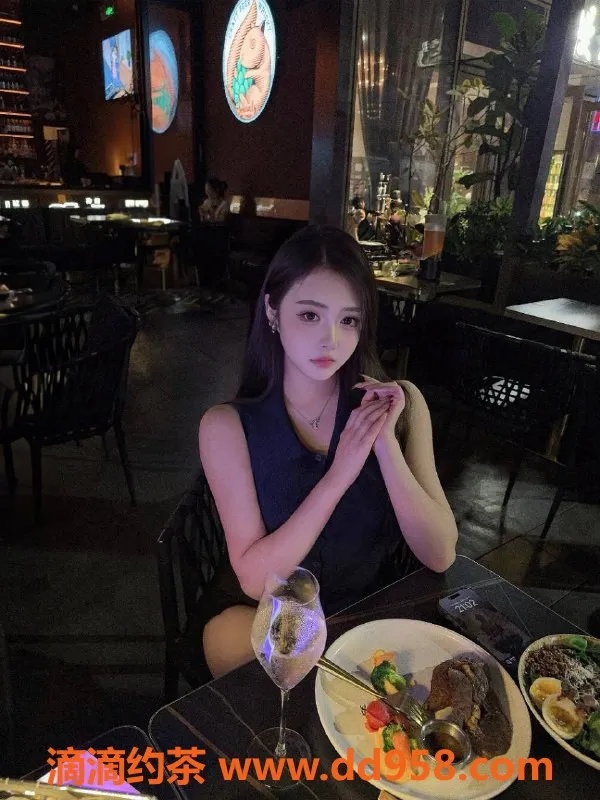 南通楼凤-南通圈圈，168cm全能型名媛，优雅与服务并存