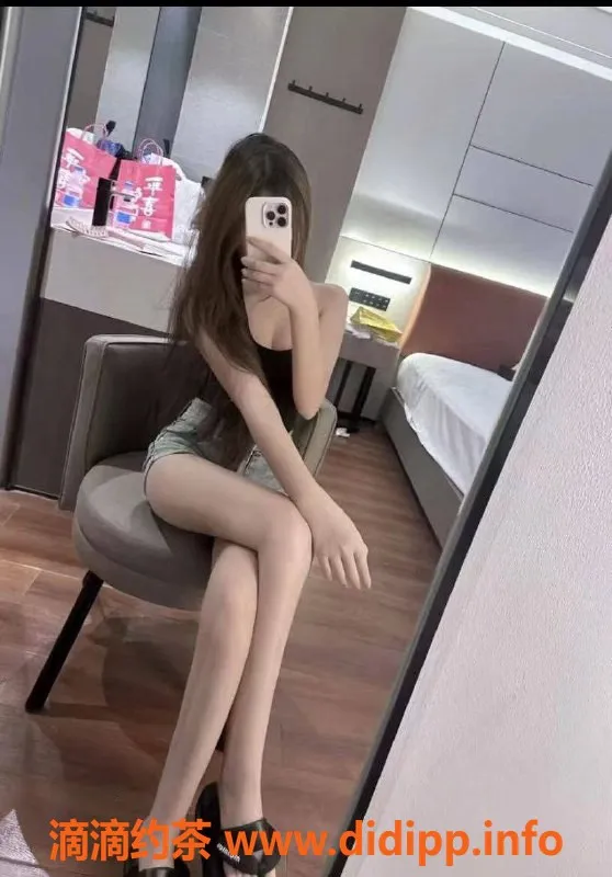 广州楼凤-荔湾沐沐，698元激情服务体验