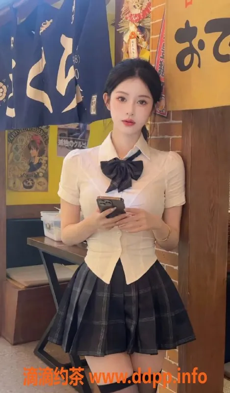 广州spa会所-天河高端丝足SM服务，00年美腿诱惑