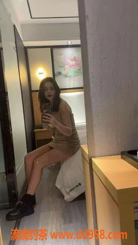 广州楼凤资源信息,广州白云小月月，24岁165cm美女，茶水费用灵活