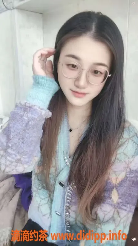 广州上门服务资源信息,天河25岁眼镜妹叶子，160cm 34C 只需500元