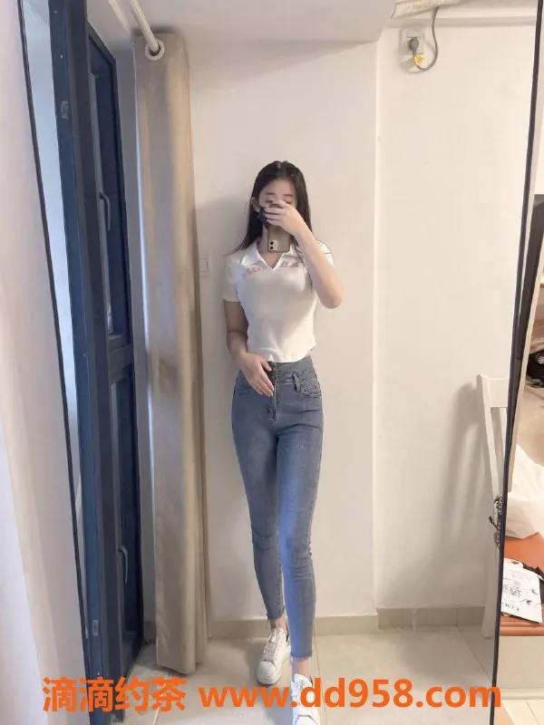 深圳楼凤-福田大胸妹，900P大波制服服务等你体验