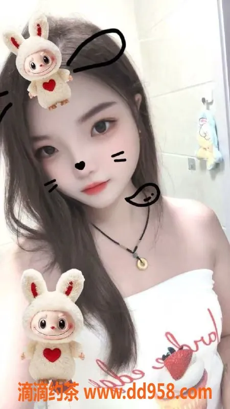 常州楼凤-武进嫩妹思思，155cm，90斤，600元起陪浴服务