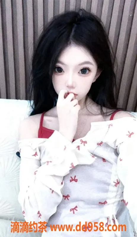 常州楼凤资源信息,武进万达07嫩妹学生 163cm 85斤 口调情服务