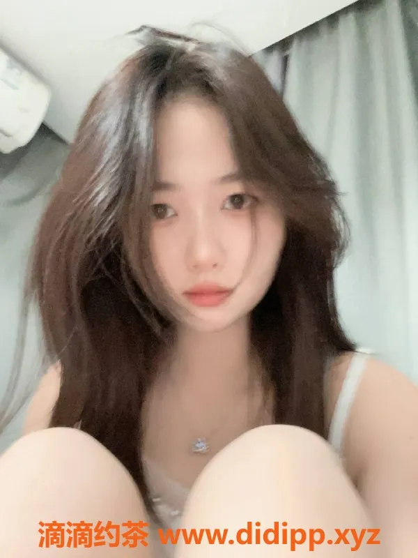 深圳楼凤-龙华明栀：乖巧嫩妹，800元起服务