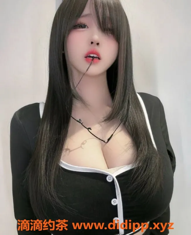 广州楼凤-天河区二元次小魔女，茶费800，魅力十足！