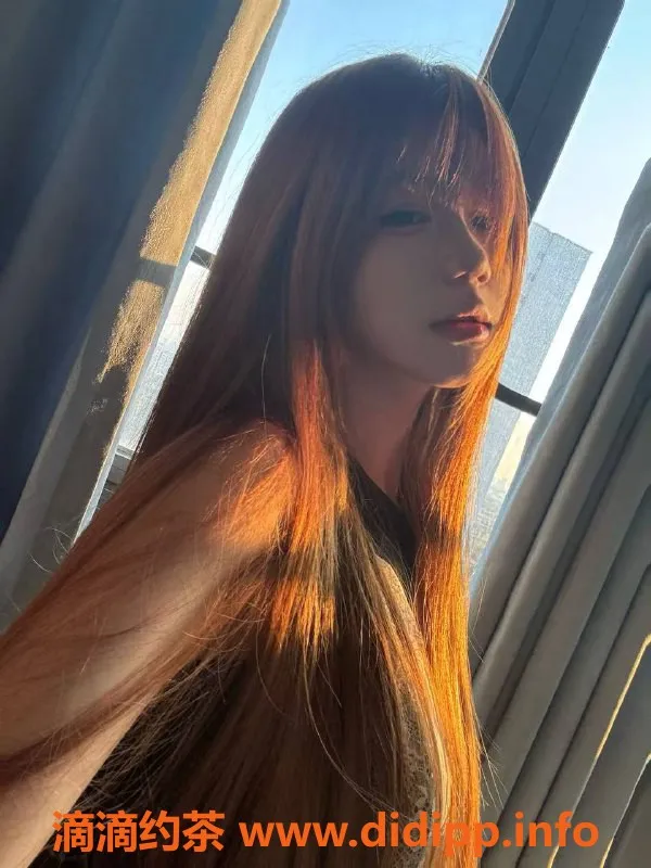 深圳楼凤-龙岗区嫩妹迪迪，六九制服服务，超值体验！