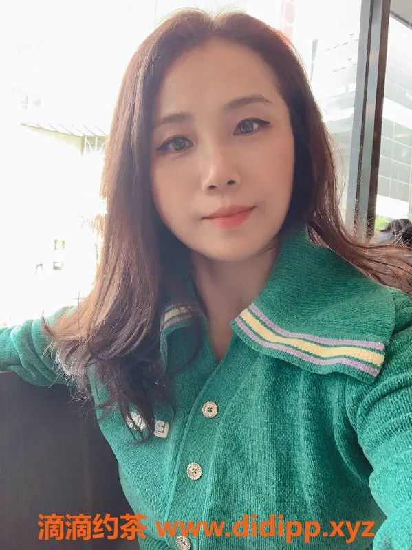 中山楼凤-西区莹莹，C罩杯，500元/次，优质服务等你来体验