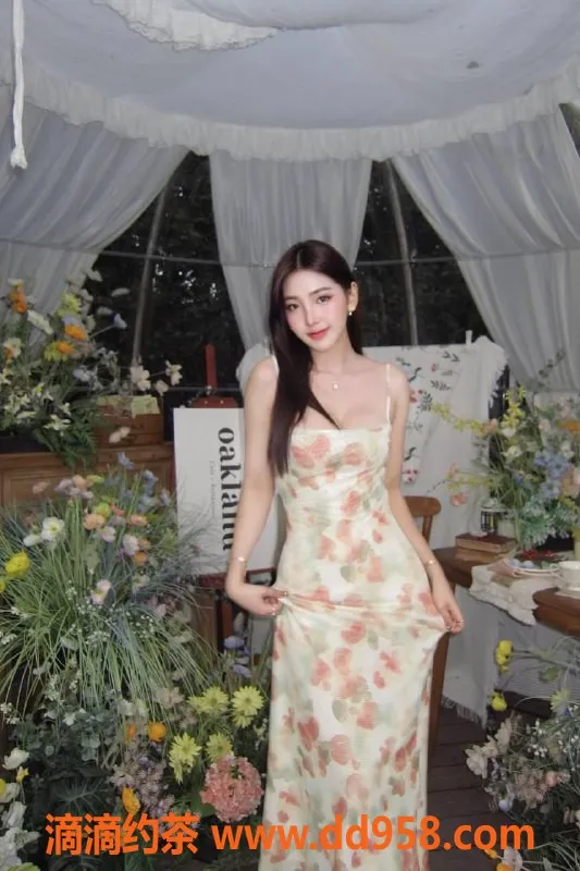 杭州上门服务-上城23岁D胸美女，165cm仅46kg，火热服务等你体验！