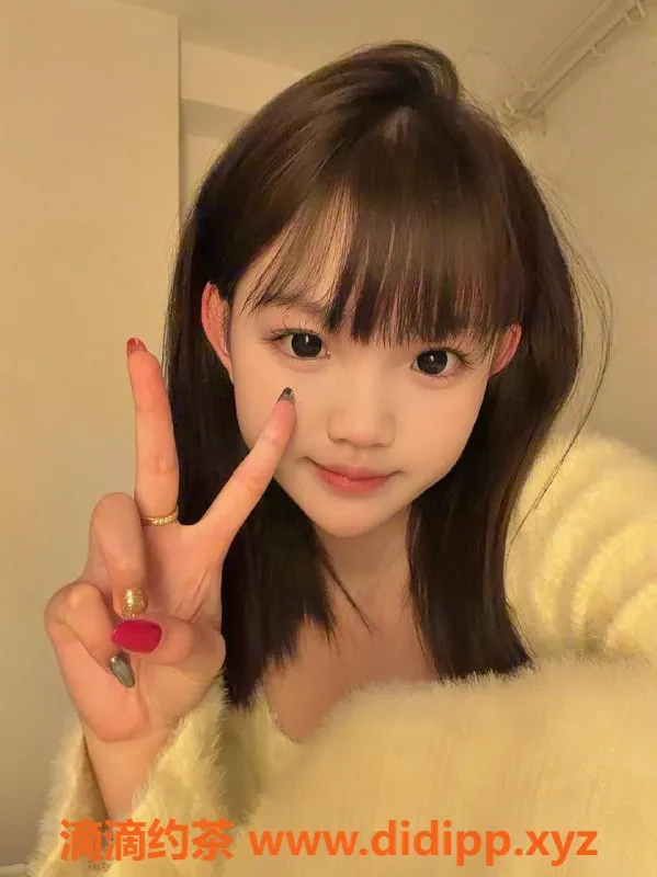 深圳楼凤-宝安妍妍，嫩妹价格900，服务多样