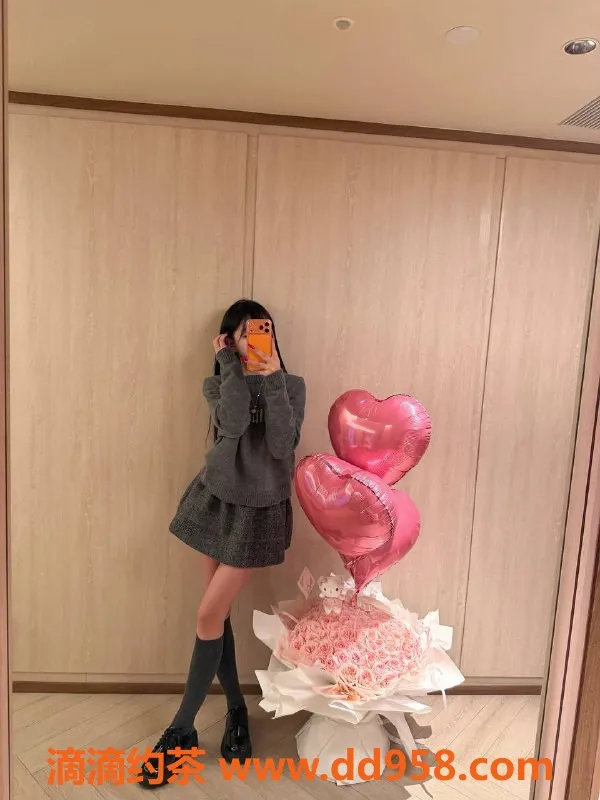 深圳楼凤资源信息,宝安妍妍，嫩妹价格900，服务多样