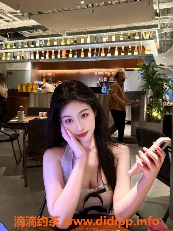 深圳楼凤-龙华小漫，甜美女友感，1300p起