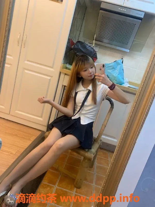 深圳楼凤-福田可爱老师婷婷，700元一次，粉嫩诱惑等你来享