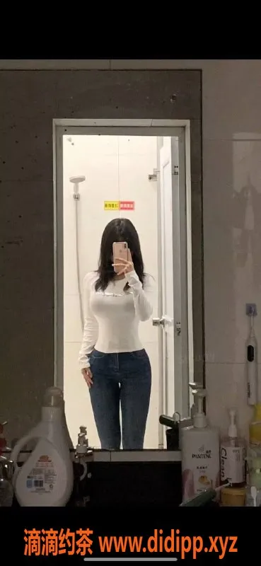 深圳楼凤资源信息,南山嫩妹小艺，1000p享鸳鸯浴服务